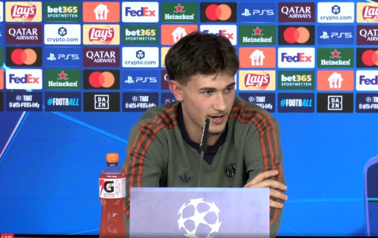 比朔夫：最让我开心的还是踢六号位 门将位置谁上场我也不知道