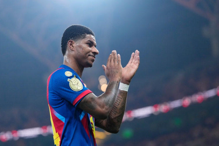 罗马诺：曼联对拉什福德态度很强硬，巴萨不付3000万欧球员就回归