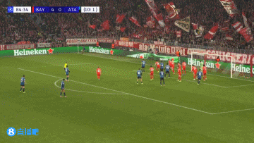 扳回一城！萨马尔季奇后点头球破门，亚特兰大总比分2-10拜仁