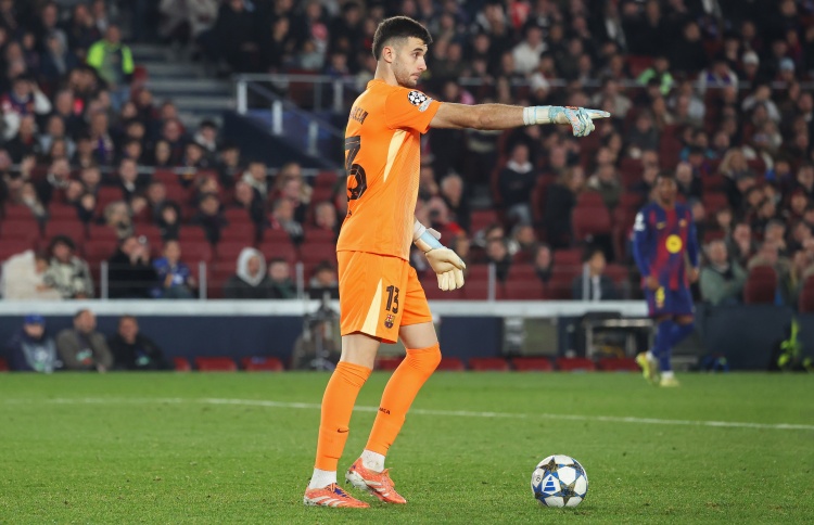 世体：霍安·加西亚左小腿不适，弗里克表示伤势看上去不重