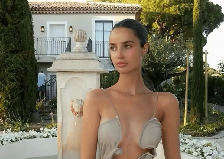 太阳报：阿诺德与模特女友和平分手，交往18个月后各奔前程