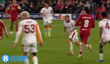 总比分扳平！利物浦角球机会破门，索博斯洛伊插上推射进球