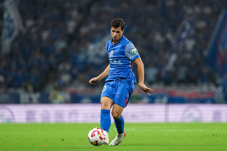 东体：特谢拉未参加申花赛前合练，徐皓阳有望首发