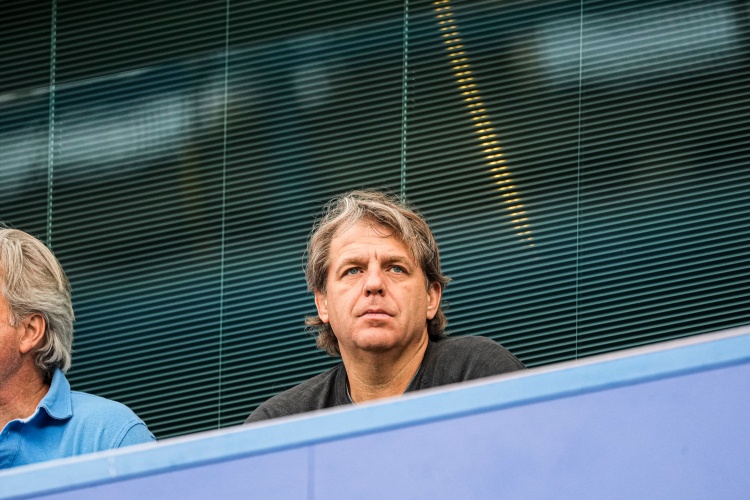 TA：4连败、关键球员萌生去意、球迷准备抗议，切尔西问题正累积