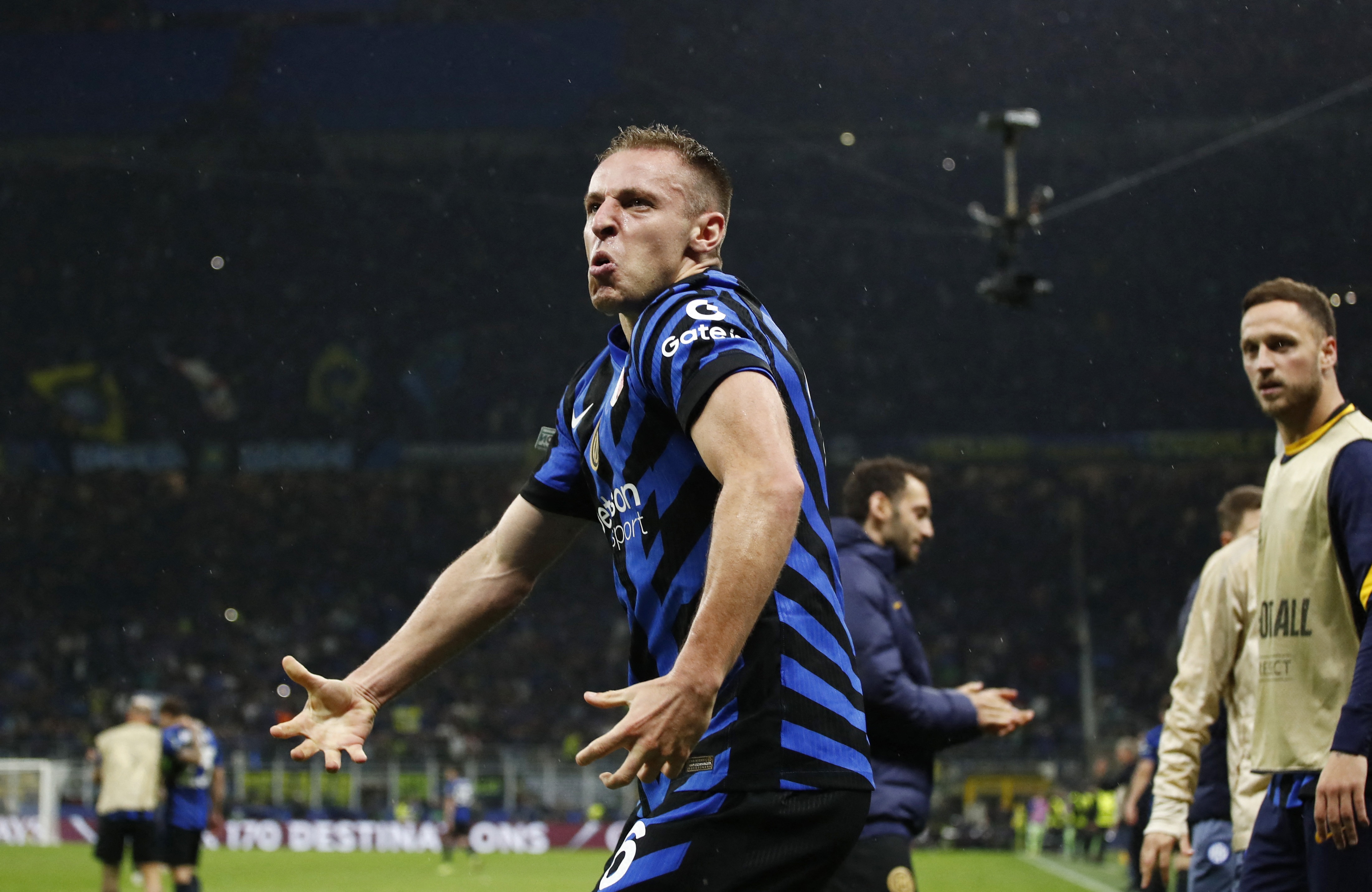 米体：国米可能最高5000万欧买24岁科内，打算拿弗拉泰西抵3000万