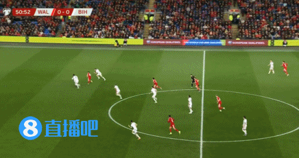 根本不讲理！D·詹姆斯禁区线前顶着防守突施冷箭 超级远射世界波