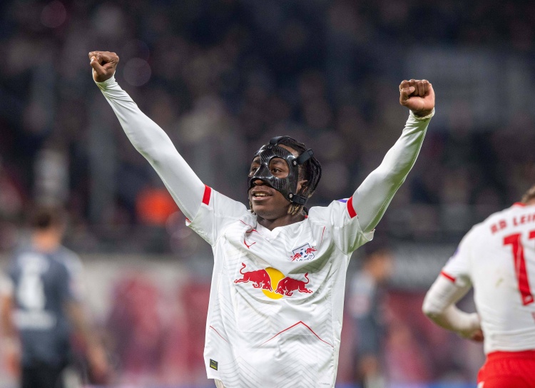 斯基拉:利物浦有意扬·迪奥曼德,准备向球员提供5+1合同