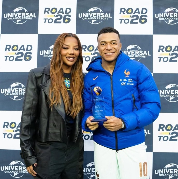 挑射破门!姆巴佩当选法国2-1巴西全场最佳球员