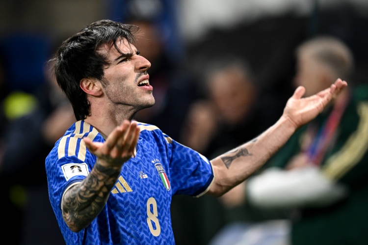 托纳利:上次无缘世界杯令人费解,现在我们具备重返世界杯的条件