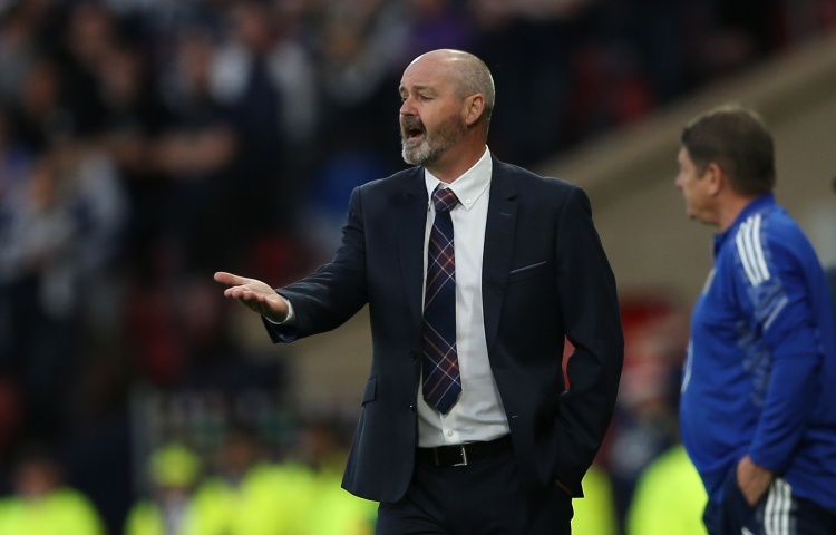 苏格兰主帅谈输日本被嘘：挺意外挺失望的，好像如今输球就得被嘘