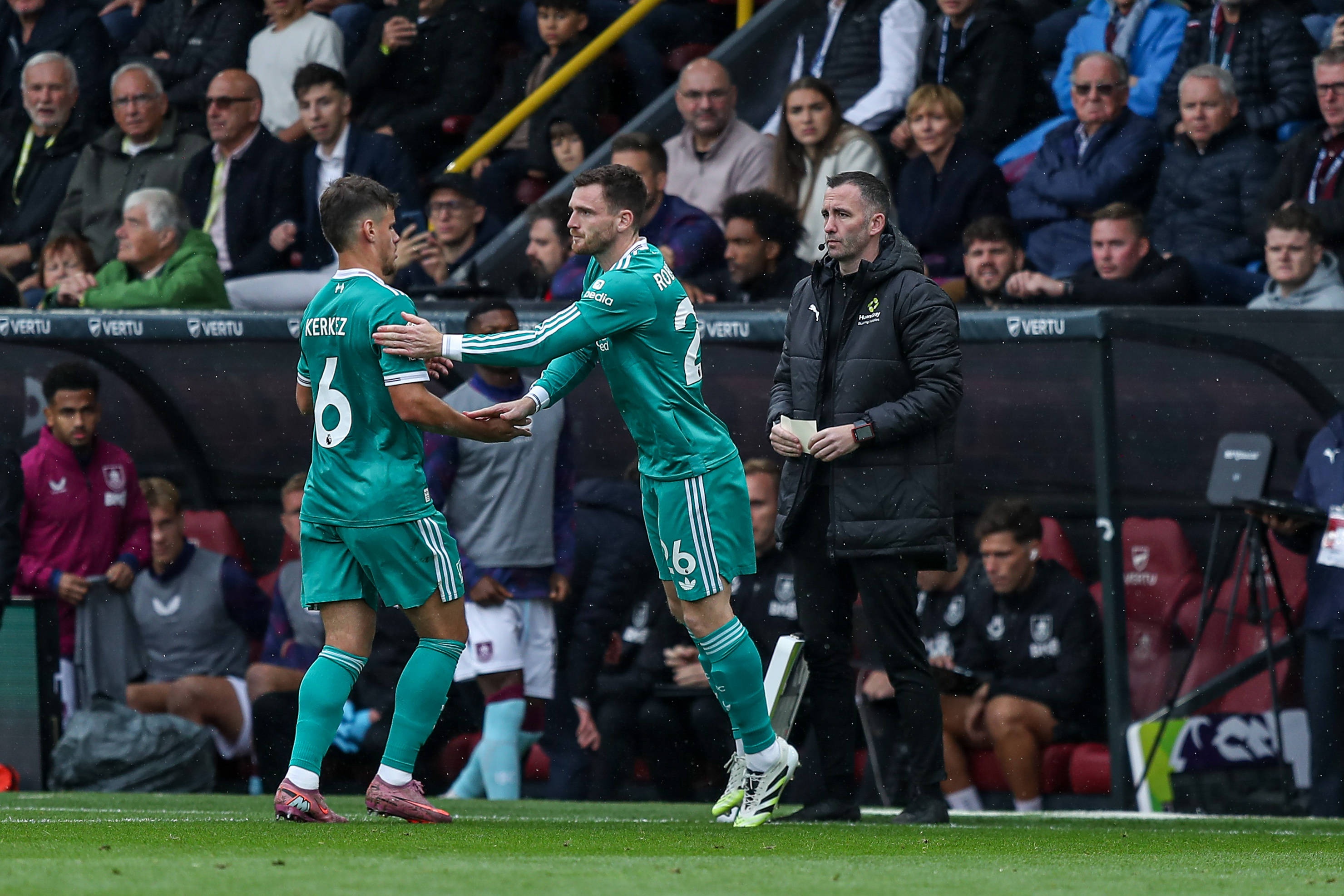 奥雷利奥:我很高兴参加传奇赛 凯尔凯兹能跟罗伯逊学到很多