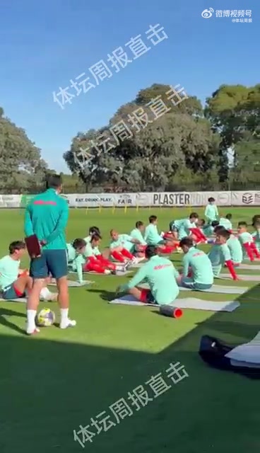 体坛：国足今日针对喀麦隆战术进行走位训练、定位球练习