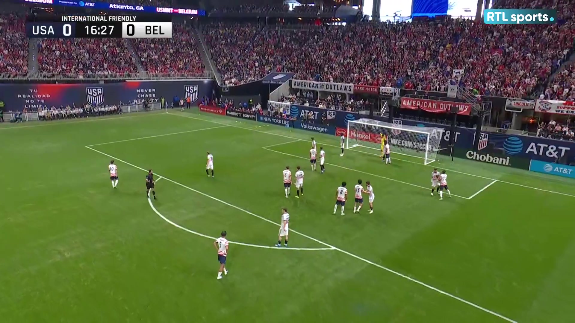 双重红魔！23岁拉门斯为比利时出战扑出必进球，曼联2100万欧引进