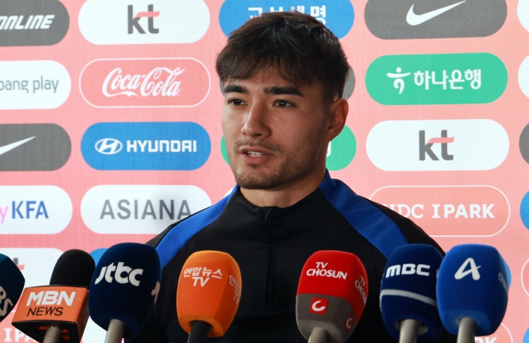 韩媒：归化球员卡斯特罗普因伤无法出战，退出本期韩国队名单