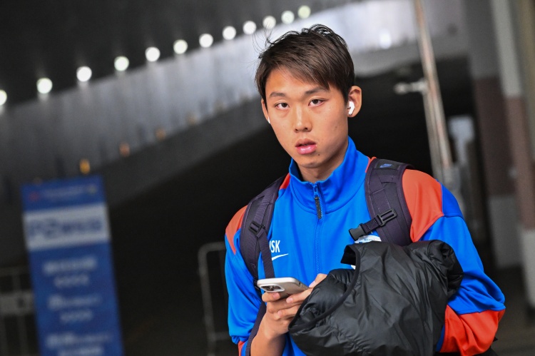 24岁金顺凯：斯卢茨基说我还是个小孩，没想到这么早就当爸爸了