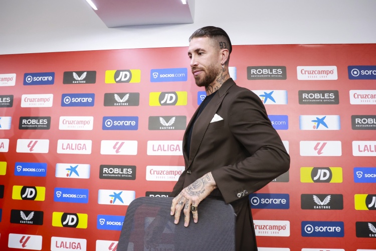 迈入不惑之年!马卡:40岁拉莫斯生涯29冠,下家不愁但也可能退役