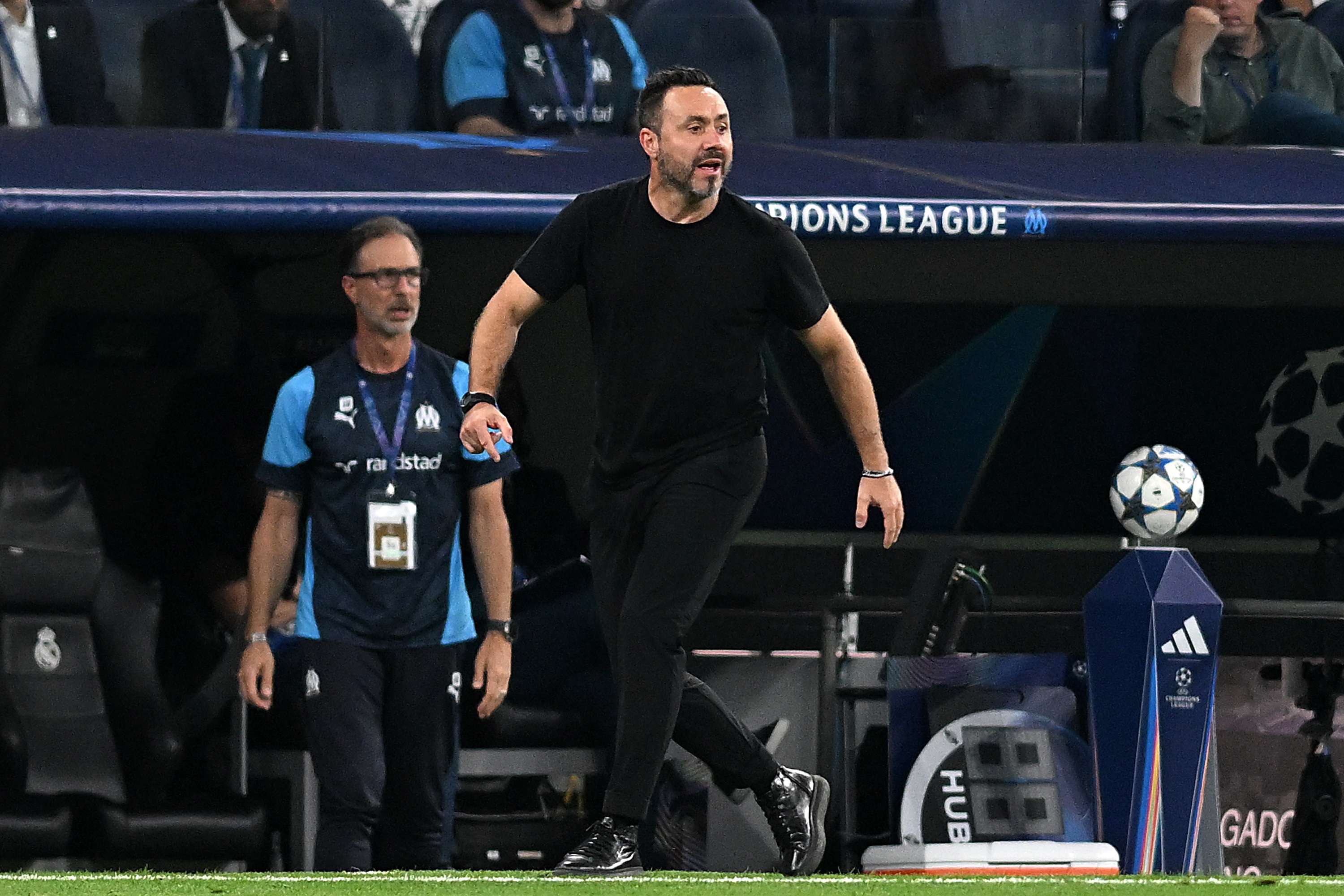 电讯报:德泽尔比预计今晚给热刺答复,他是球队的首选目标