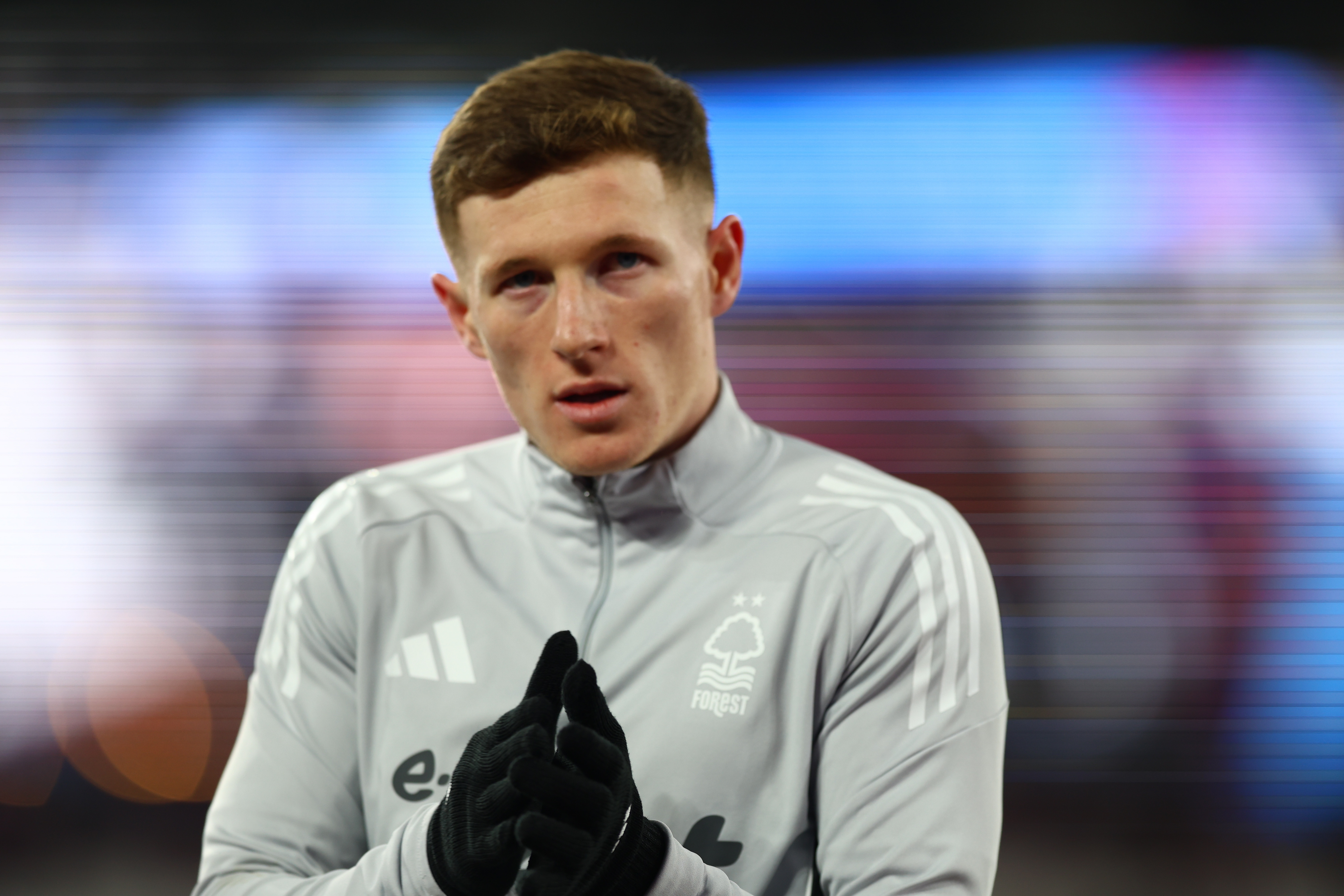 曼晚：安德森是曼联的理想目标，但曼城可能因罗德里离队加入竞争