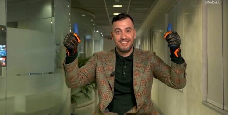 名宿:意甲最佳门将是斯维拉尔 多纳鲁马想追赶布冯还得很长时间