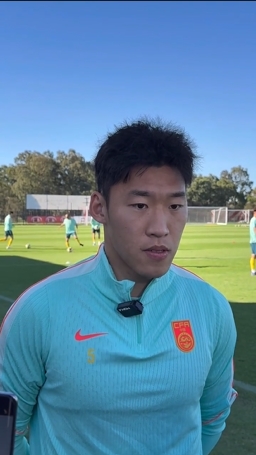 【直播吧在现场】朱辰杰:我现在算中生代 对每个球队我们都想赢