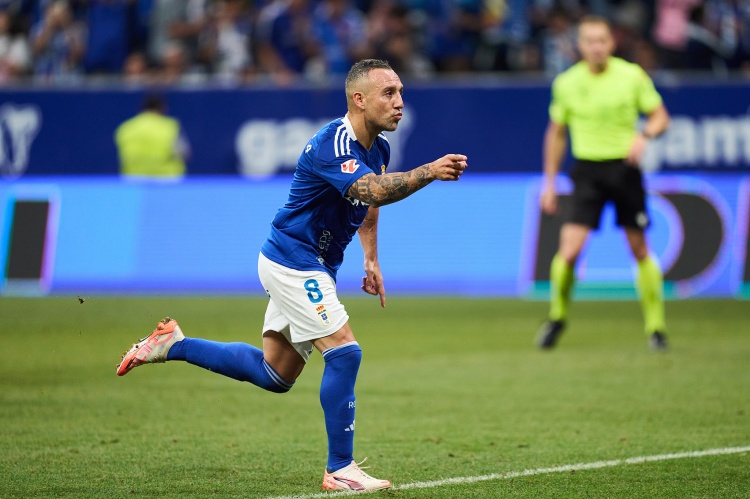 41岁卡索拉:非常欣赏佩德里才向他要球衣 他是同龄世界最佳之一